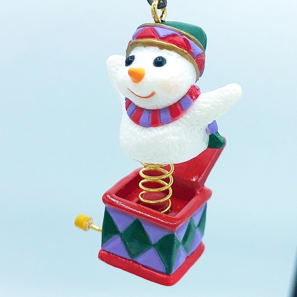 Hallmark Ornament Miniature Snowy Surprise Jack in the Box 1999
